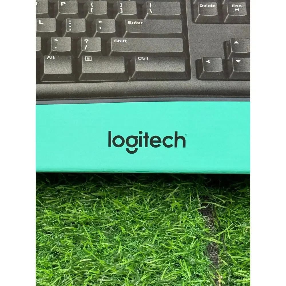 Logitech MK270 Wireless Keyboard and Mouse Combo - brand new in box